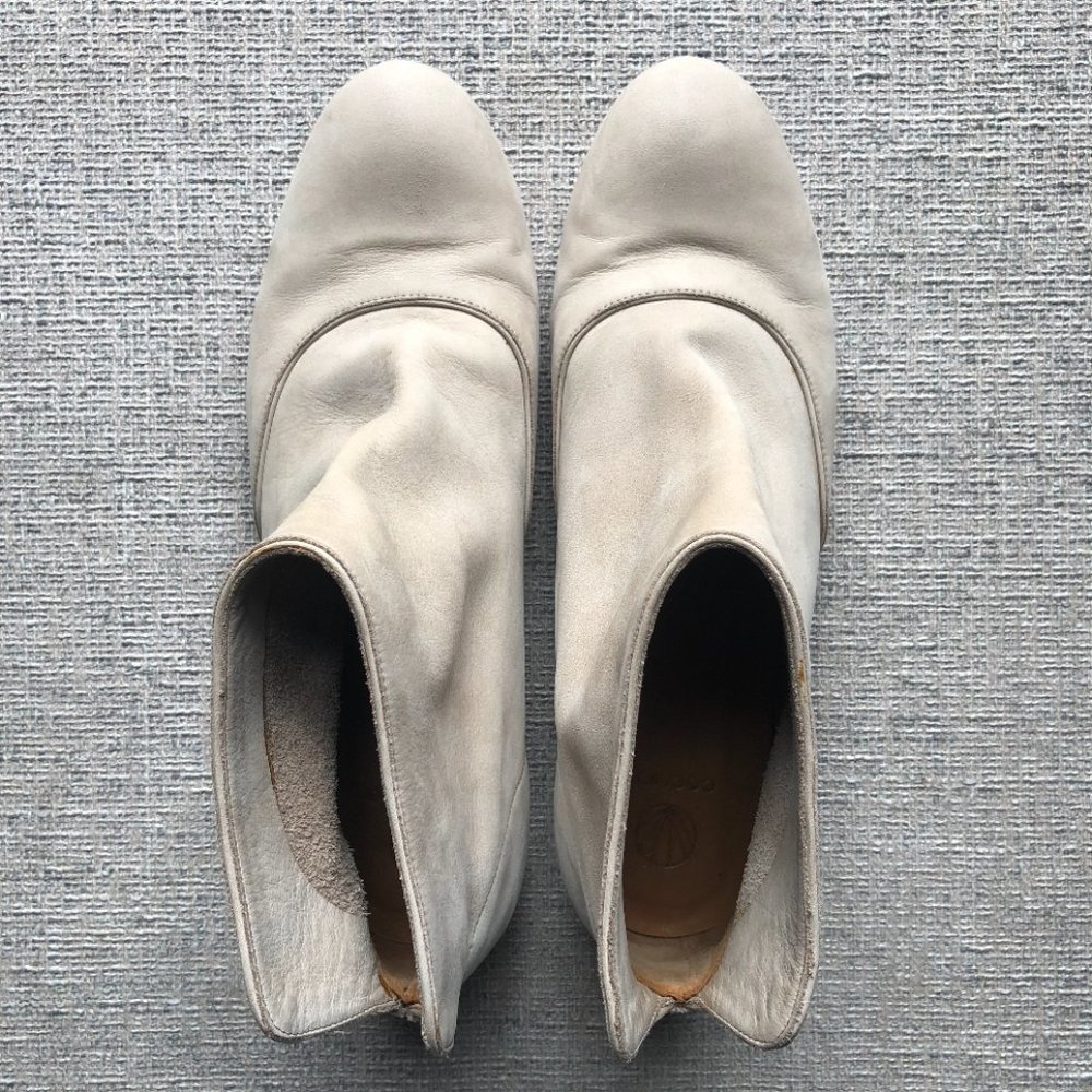 Coclico Soft Suede Beige Isla Booties - Picture 2 of 7